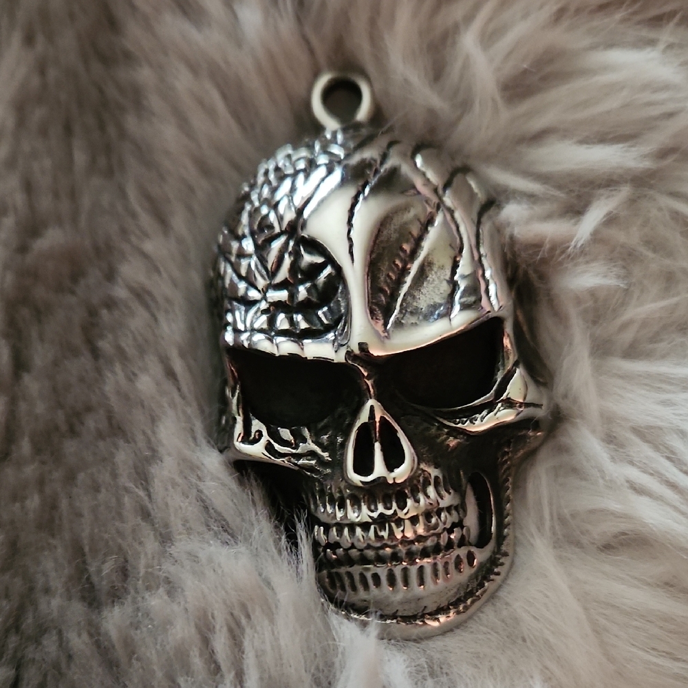 STAINLESS STEEL Skull Pendant